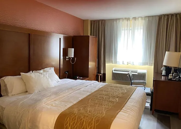 Ramada By Wyndham New York Times Square West